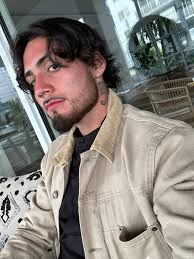 Add me , i do zero build and recently started playing 😁.