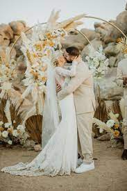 Moho Joshua Tree Wedding Under 10 000 Twinkle Lights Green Wedding Shoes In 2021 Joshua Tree Wedding Wedding Tree Decorations Wedding