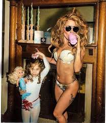 Lady gaga retweeted haus laboratories. Pin By Stephen Chapman On I Mother Mons Er Lady Gaga Pictures Lady Gaga Artpop Lady Gaga Photos