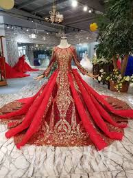 Just look to celebrity brides such as meghan markle and miranda kerr for great examples of how beautiful a. Red Wedding Dress Long Sleeve Cheap Online