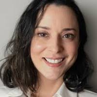 Karen Reznik's Instagram, Twitter & Facebook