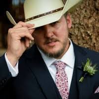 Robert Gieck's Instagram, Twitter & Facebook