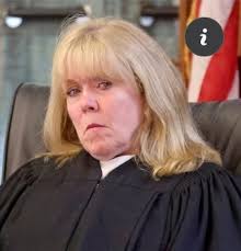 I just heard AMY SCHUMER should play Beverage Bev in the movie🤣🤣🤣