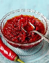 La noi atmosfera este prietenoasa , mancarea buna si preturile rezonabile. DulceaÈ›Äƒ De Ardei IuÈ›i Adi HÄƒdean Canning Recipes Artisan Food Food