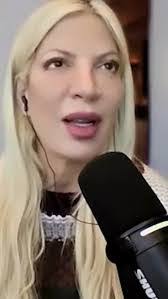 Nancy Angulo's Instagram, Twitter & Facebook