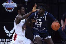 Porter lobs to queta for monster dunk. Nba Draft Profile Neemias Queta May Be The Best True Defensive Rim Protector In This Draft Mid Major Madness