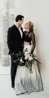 24 Amazing Colourful Wedding Dresses For Non Traditional Bride Colored Wedding Dresses Nontraditional Wedding Dress Color Wedding Dresses Unique