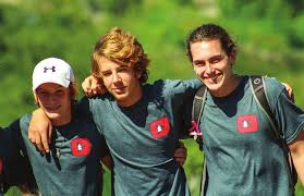 Spring Mo-Messenger.indd