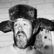 The calendar has turned to August, a new school year begins and I'm feeling  how fast life goes. I said goodbye to my Dad in July after his courageous  fight with cancer.