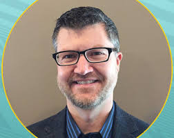 Alberta young farmer Daniel Schuring sees a future in egg farming |