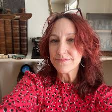 Tracie Fox's Instagram, Twitter & Facebook