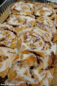 Spread mixture evenly in the bottom of the pan. Easy Crescent Cinnamon Rolls Great Grub Delicious Treats