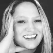 Leigh Egan's Instagram, Twitter & Facebook