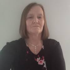 Does anyone know if i can downsize from a 2 bed to 1 bed am with the  council is this possible please?