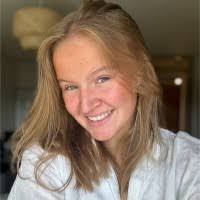 Nicole Heise's Instagram, Twitter & Facebook