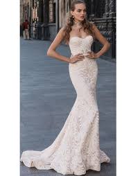 Un abito di lusso di silhouette sirena. Abito Da Sposa A Sirena Mod Antonia