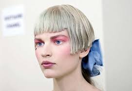 Dec 16, 2020 · capelli lunghi con frangia laterale. Tagli Capelli Con Frangia Corta I Look Piu Cool Foto Pourfemme