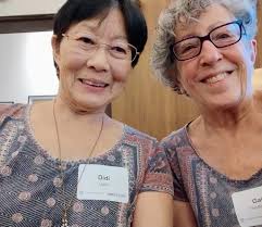 Proof that you should listen to others: We went to a Mah Jong East Meets  West MJ event and I WAS going to bring a RedCoin Rabbit set, but Gail told  me