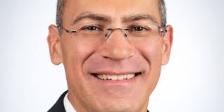 UW-Green Bay hires Provost Michael Alexander as new chancellor