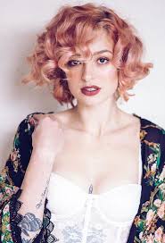 Many celebrities used to wear this look. Diy Craft Bag Vintage Hairstyles For Short Curly Hair