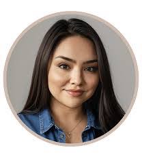 Lizette Martinez's Instagram, Twitter & Facebook