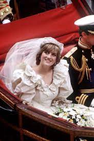 Princess diana's wedding dress will go on public display at kensington palace after her sons, prince william and prince harry, agreed to loan the item. Princess Diana S Wedding Dress Will Go On Display In Kensington Palace British Vogue
