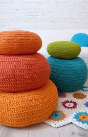 Rotonda porta il colore nella tua casa per la primavera con questo pouf da cuscino a forma di pavimento rotondo super groovy con felice bordi del pompon. 23 Idee Su Cuscini Da Pavimento Cuscini Da Pavimento Cuscini Pouf Uncinetto