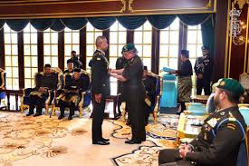 In the past, the sultan held absolute power over the state and was advised by a bendahara. Twitter à®‡à®² Hrh Crown Prince Of Johor Dymm Sultan Ibrahim Sultan Johor Dan Dyam Tunku Mahkota Ismail Pemangku Raja Berangkat Ke Majlis Pengurniaan Darjah Sultan Ibrahim Johor Yang Amat Disanjungi Pangkat Yang