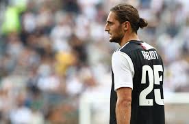 Nun schaltet sich auch seine mutter ein und schiesst scharf gegen den klub. Adrien Rabiot S Mother Set To Sound Out Other Clubs After Rocky Juventus Start Get French Football News