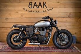 Triumph Bonneville T100 Custom