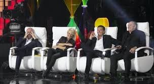 Teo mammucari conduce lo scherzo perfetto, insieme a lui una giuria a sorpresa. Stasera In Tv Tu Si Que Vales Su Canale 5 Anticipazioni E Ospiti Quinta Puntata