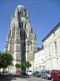 Cathedrale De Saintes 4 List Of Cathedrals In France Wikipedia In 2020 Cathedral Romanesque France