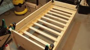 Hundebett selber bauen anleitung , hundebett bauen, hundebett selber bauen: Design Hundebett Selber Bauen Relaxliege Aus Holz Bett Fur Hunde Diy Diefrickelbude Diefrickelbude