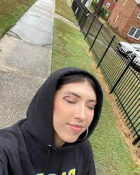 Mackenzie Black (@kenziieblack) • Instagram photos and videos