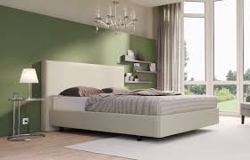 Diese farben lassen sich prima mit einer neutralen farbpalette kombinieren und setzen dabei tolle akzente. Schlafzimmer Farben Die Trends 2021 Swissflex