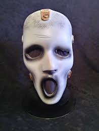 So many shows used a mask to hide the Hero's identity ~