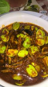 If, you are inclined, you may grind the ikan bilis finely before making the sambal and voila! Namakucella Sambal Petai Ikan Bilis