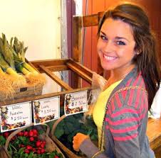 Skinnista Of The Month Undressed Skeleton S Miss Taralynn Mcnitt With Images Taralynn Mcnitt Healthy Nutrition Diet Simply Taralynn