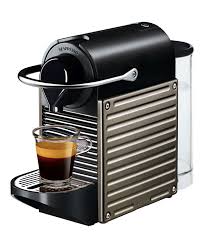 Fast heating system reaches the ideal temperature in just 25 so nespresso pixie or inissia? Bald Gehorst Du Mir Nespresso Krups Pixie Titanium Nespresso Coffee Machine Nespresso Nespresso Pixie