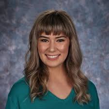 Carly Croft's Instagram, Twitter & Facebook