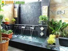 Kolam ikan minimalis yang ditempatkan di belakang rumah ini sangat nyaman untuk dijadikan tempat bersantai menikmati udara segar di sore hari. Jasa Pembuatan Kolam Minimalis Koi Jakarta Timur Barat Selatan Utara Pusat Kolam Koi Outdoor Wall Fountains Water Wall Fountain