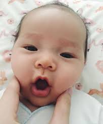 10 Potret Aurora, Anak Olivia Jensen yang Manisnya Kebangetan