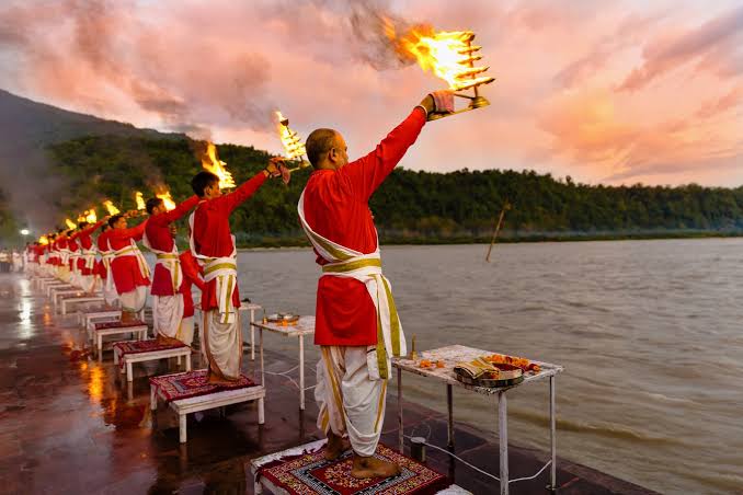 From Delhi: 4-Day Golden Triangle and Rishikesh Tour