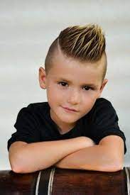 10 iro haarschnitt frauen kinder manner damen haarschnitt frauen jungs frisuren jungen haarschnitt
