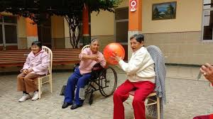 Realiza estos juegos recreativos para adultos y divirtete! Actividades Para Adultos Mayores De Hogar Geriatrico Central Informativa Del Adulto Mayor Actividades Para Adultos Adultos Mayores Actividades Ejercicios De Psicomotricidad