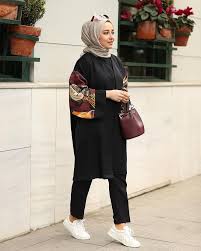 The Image May Contain 1 Person Standing Modest Fashion Hijab Hijabi Fashion Street Hijab Fashion