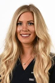 Alyssa Lyons's Instagram, Twitter & Facebook