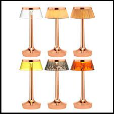 Bon jour unplugged, cordless table lamp providing direct light, find more details on the official flos website. Flos Bon Jour Unplugged Lid Design
