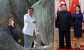 They are a modern, young, virile couple on the go, said jung h. Kim Jong Un S Wife Ri Sol Ju Is Seen In Public For First Time In 4 Months Daily Mail Online