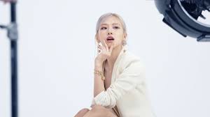Discover images and videos about blackpink rose from all over the world on we heart it. Blackpink S Rose Is The New Face Of Tiffany Co Teen Vogue